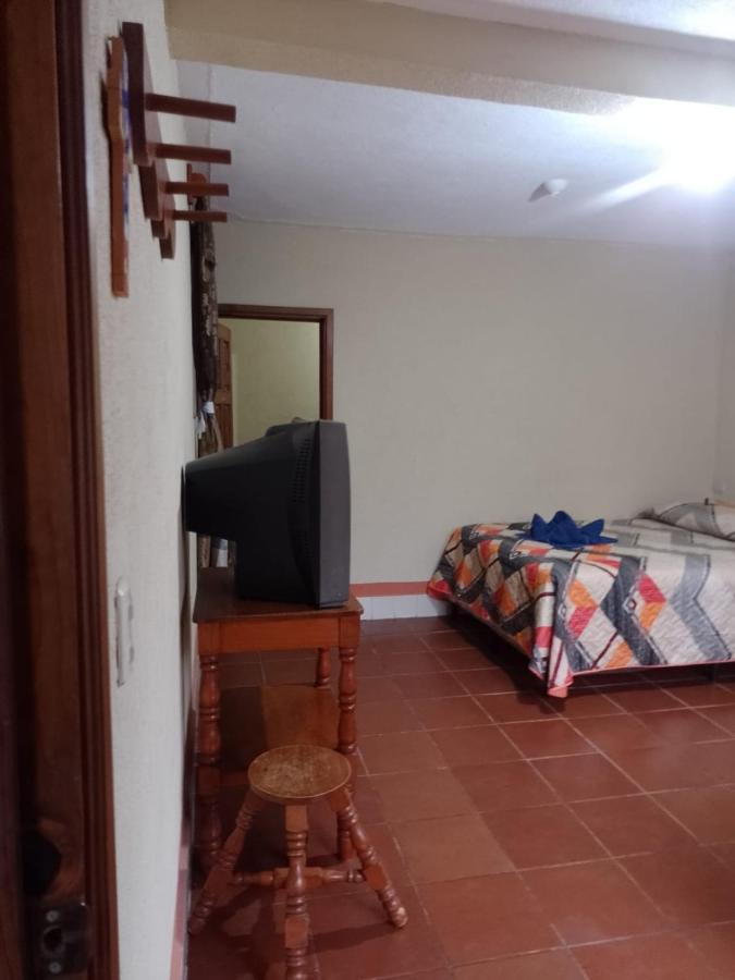 Hostal Sweet Dreams Panajachel Bagian luar foto