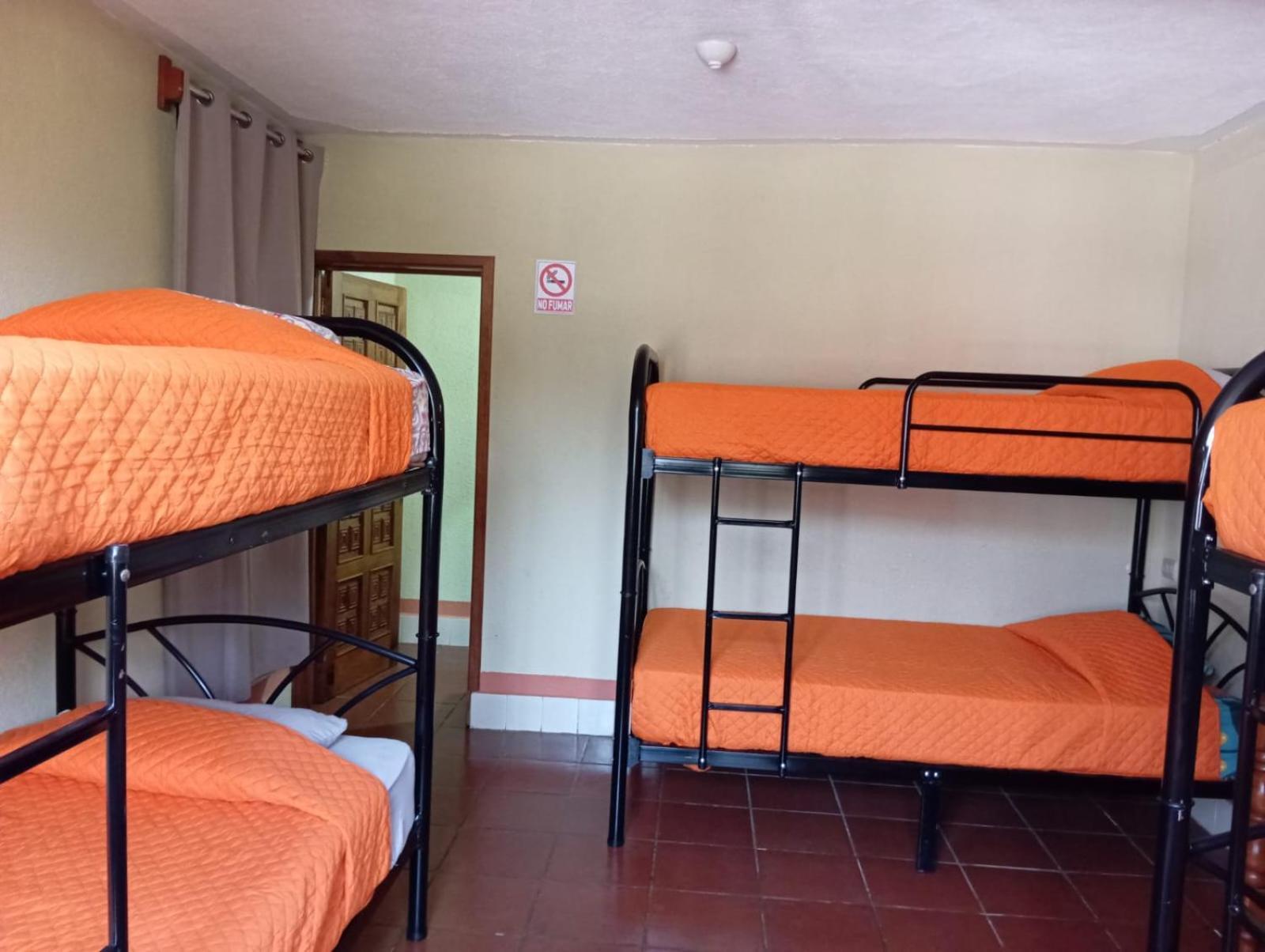 Hostal Sweet Dreams Panajachel Bagian luar foto