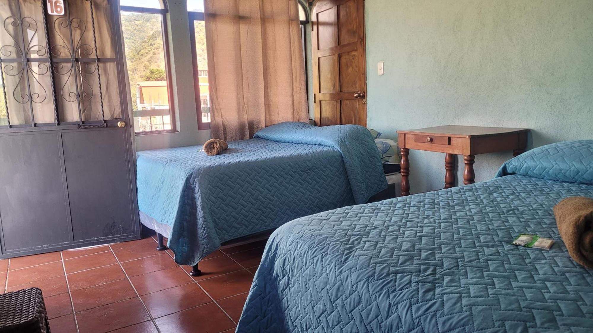 Hostal Sweet Dreams Panajachel Bagian luar foto