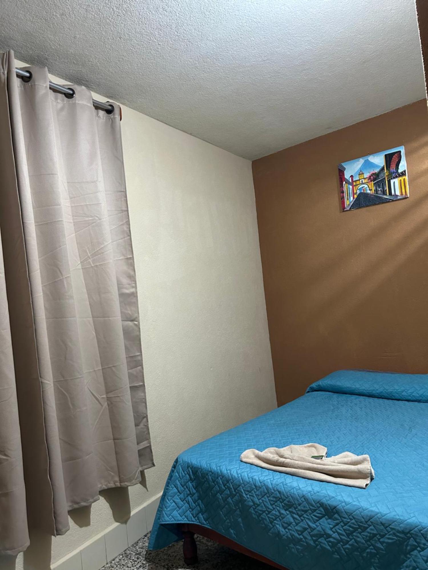 Hostal Sweet Dreams Panajachel Bagian luar foto