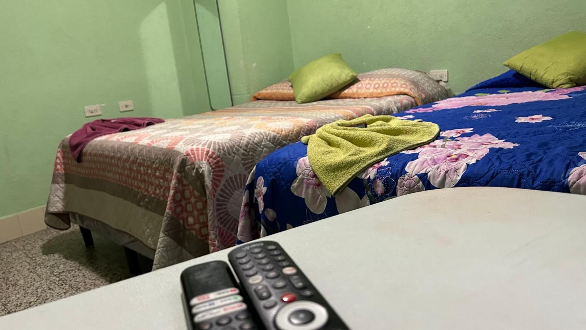 Hostal Sweet Dreams Panajachel Bagian luar foto