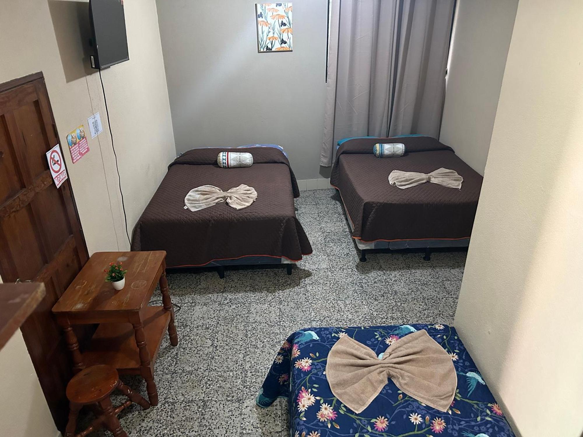 Hostal Sweet Dreams Panajachel Bagian luar foto