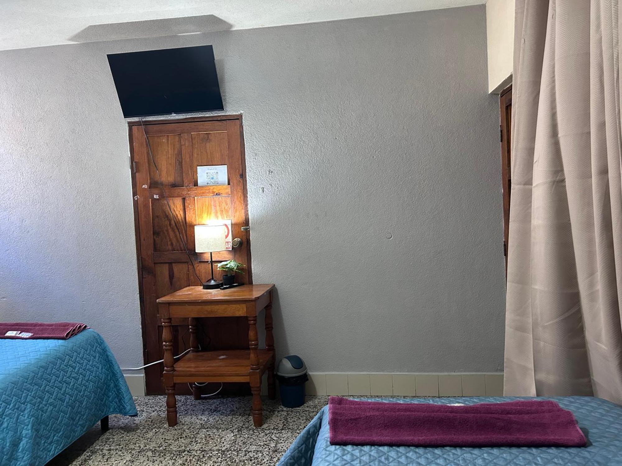 Hostal Sweet Dreams Panajachel Bagian luar foto